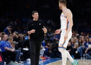 开云体育官方网站-关于快船核心连续砍下高分，展现领袖风范的信息