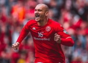 开云平台-美因茨队在联赛中努力奋斗，最终获胜