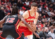 开云体育入口-老鹰大翻盘，击败公牛取得胜利