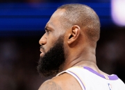 开云体育在线-包含詹姆斯的宣布退役让粉丝惊险的词条