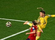 开云体育下载-世界足球赛场上，女性球员风采不减