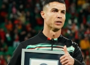 开云体育官方网站-足球明星再度亮相，为球队带来胜利的希望