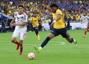 开云体育入口-厄瓜多尔队战胜智利队，激动晋级国际杯半决赛！