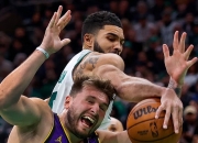 开云体育中国-凯尔特人B队鏖战湖人，特雷杨惊艳世界的简单介绍