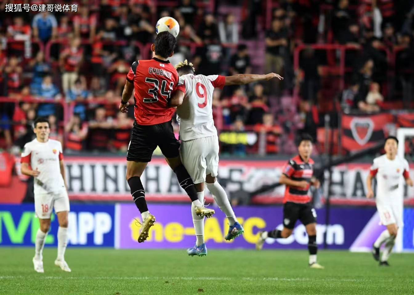 亚冠赛场悬念重重,紧张战局愈演愈烈的简单介绍 亚冠赛场悬念重重,紧张战局愈演愈烈的简单介绍