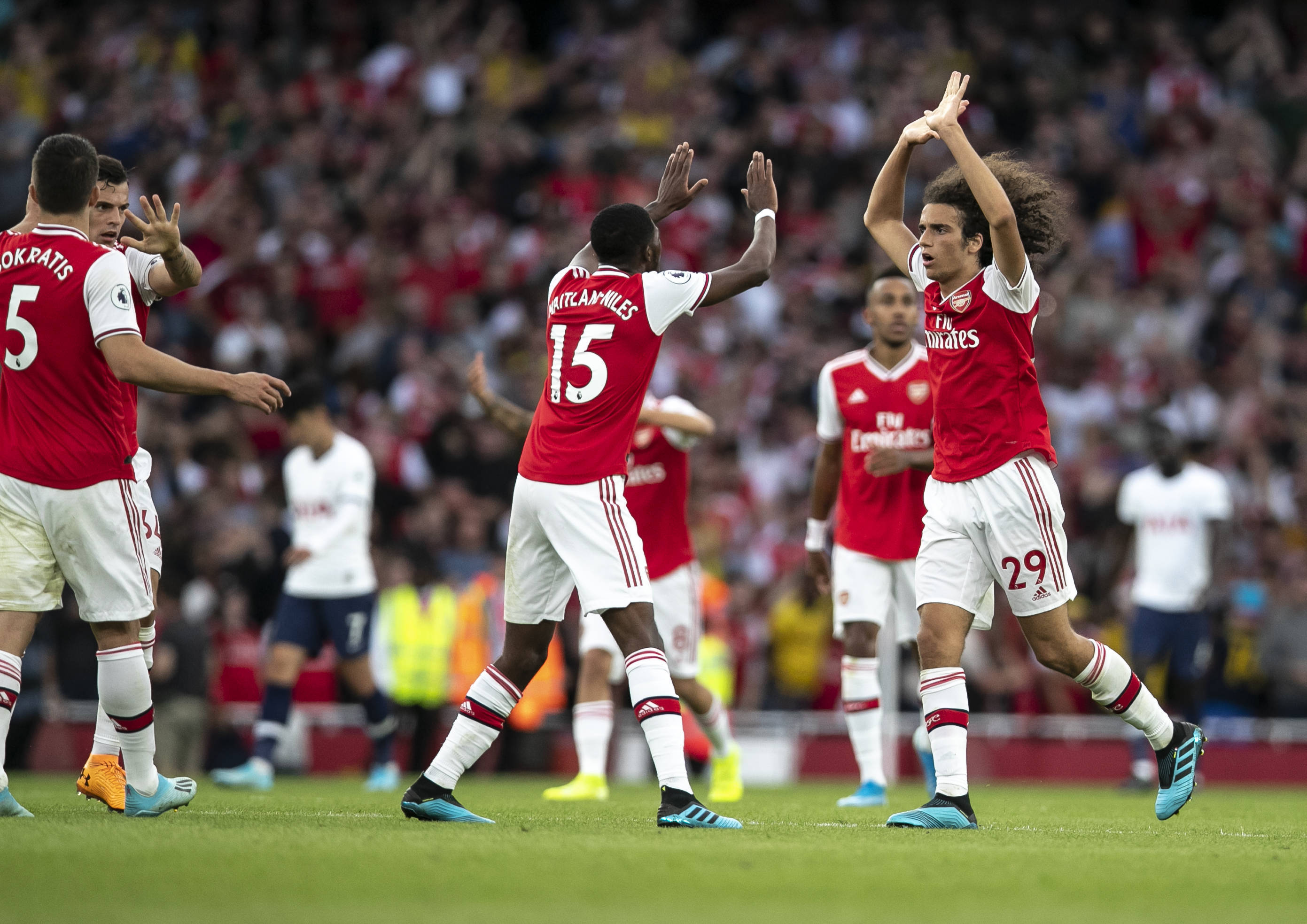 萨索洛客场抢分，挤身欧联资格赛区的简单介绍