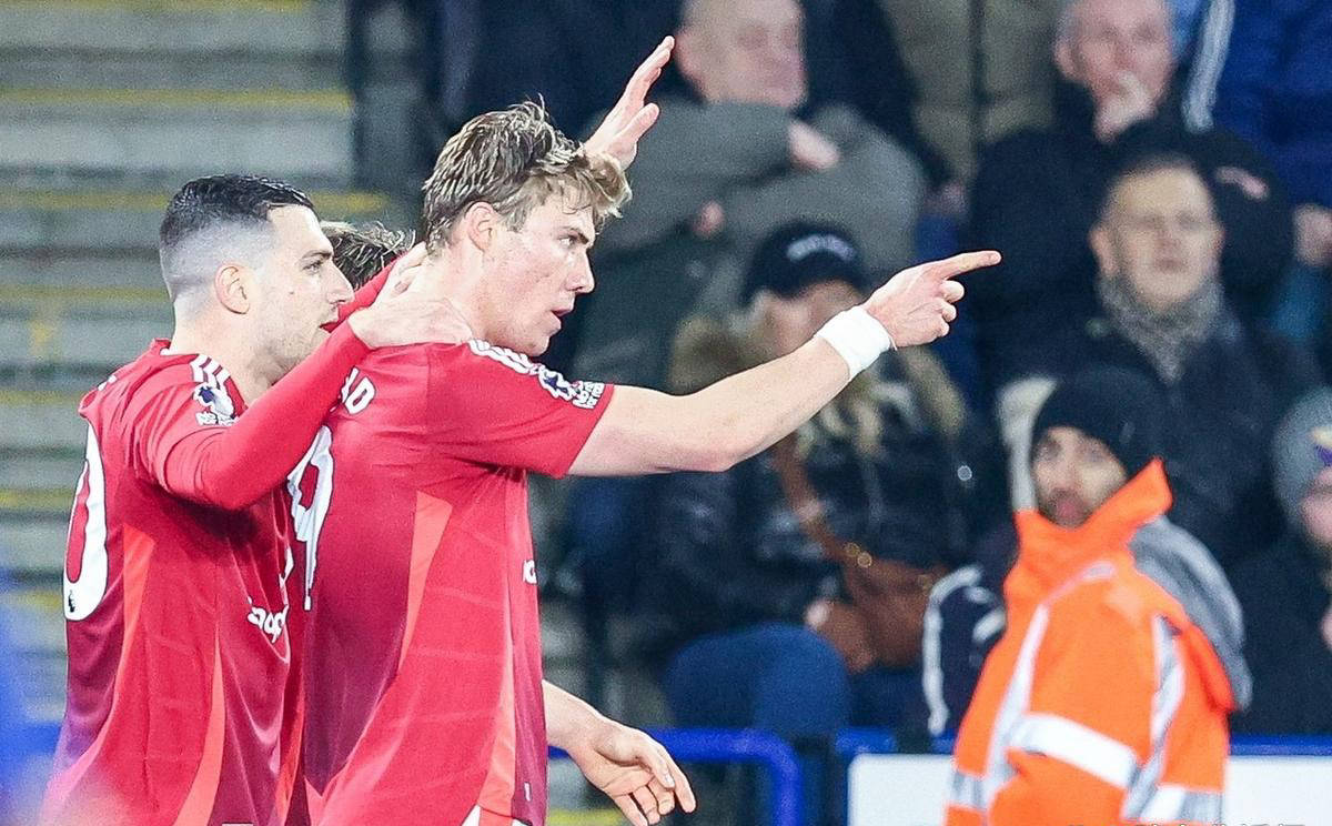 曼联压力山大,欧冠之路依然充满挑战的简单介绍 曼联压力山大,欧冠之路依然充满挑战的简单介绍