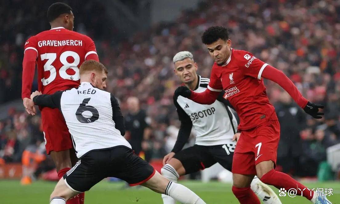 利物浦主场大胜富勒姆，继续保持领先