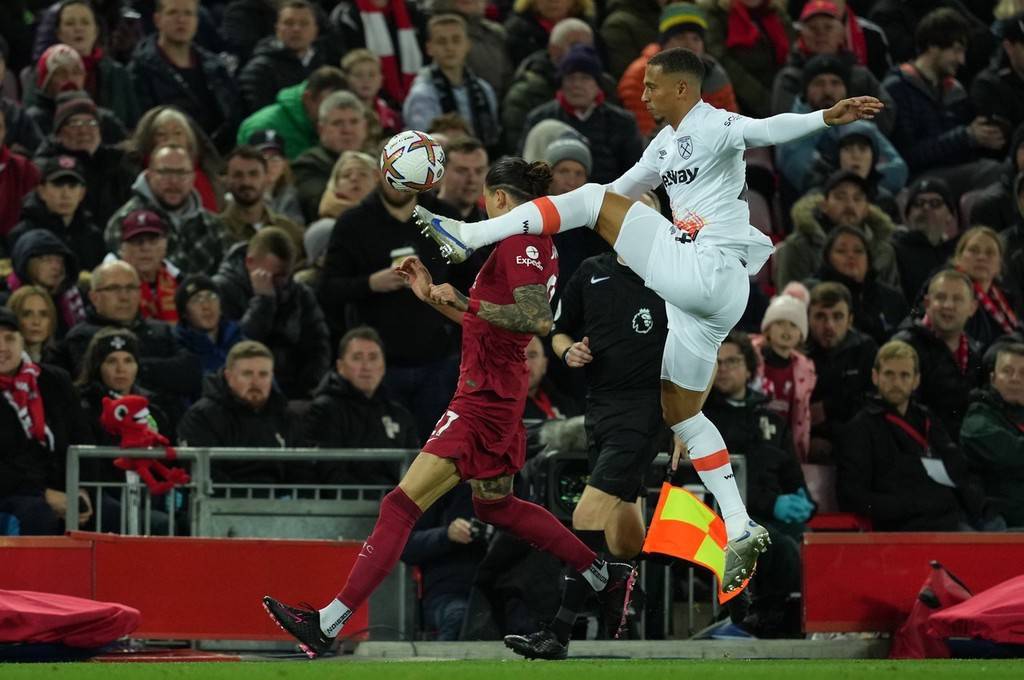 西汉姆联锋线火力强劲，连续进球的简单介绍