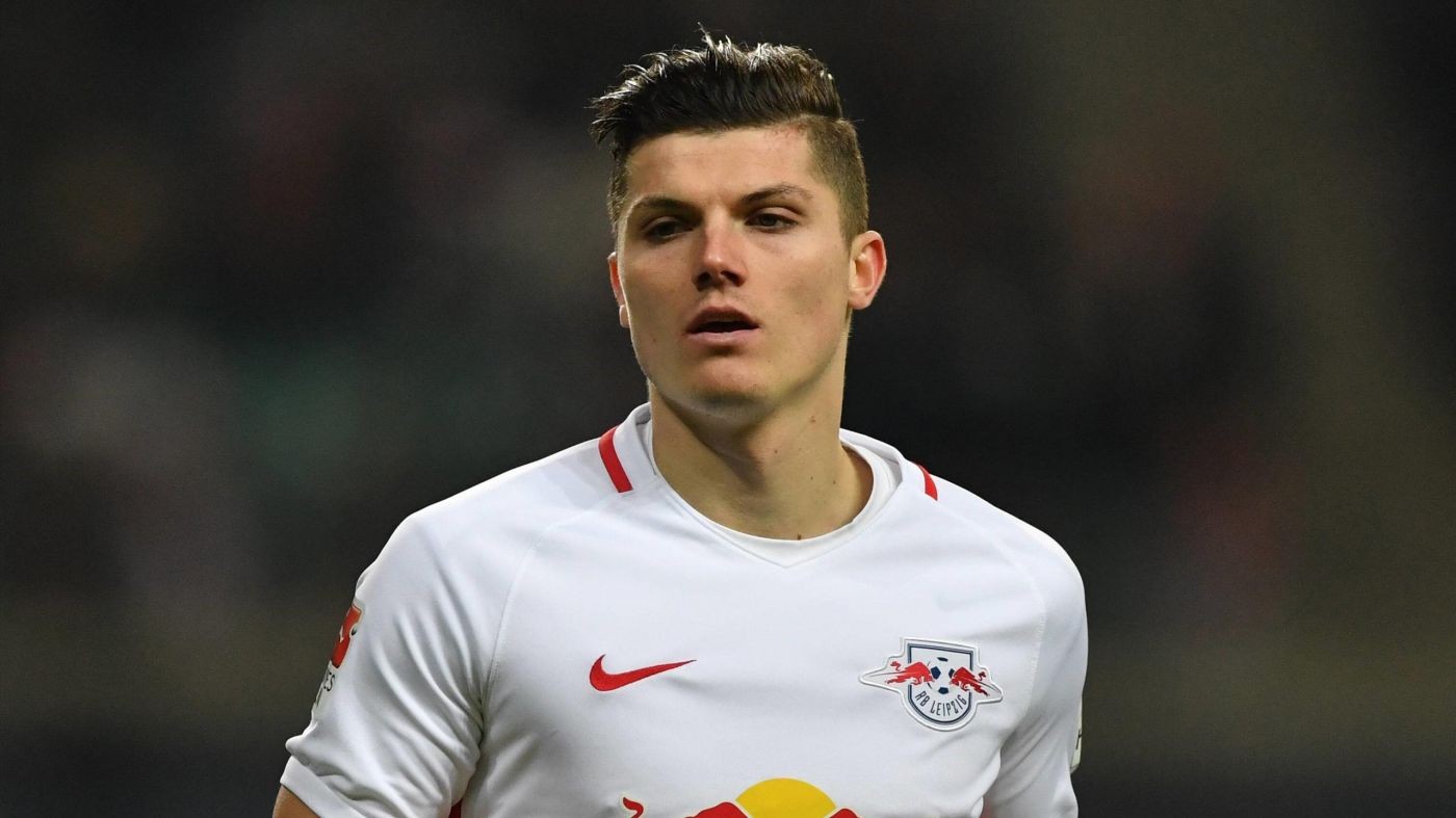 包含RB莱比锡力压对手，锁定胜利关键步步紧逼的词条