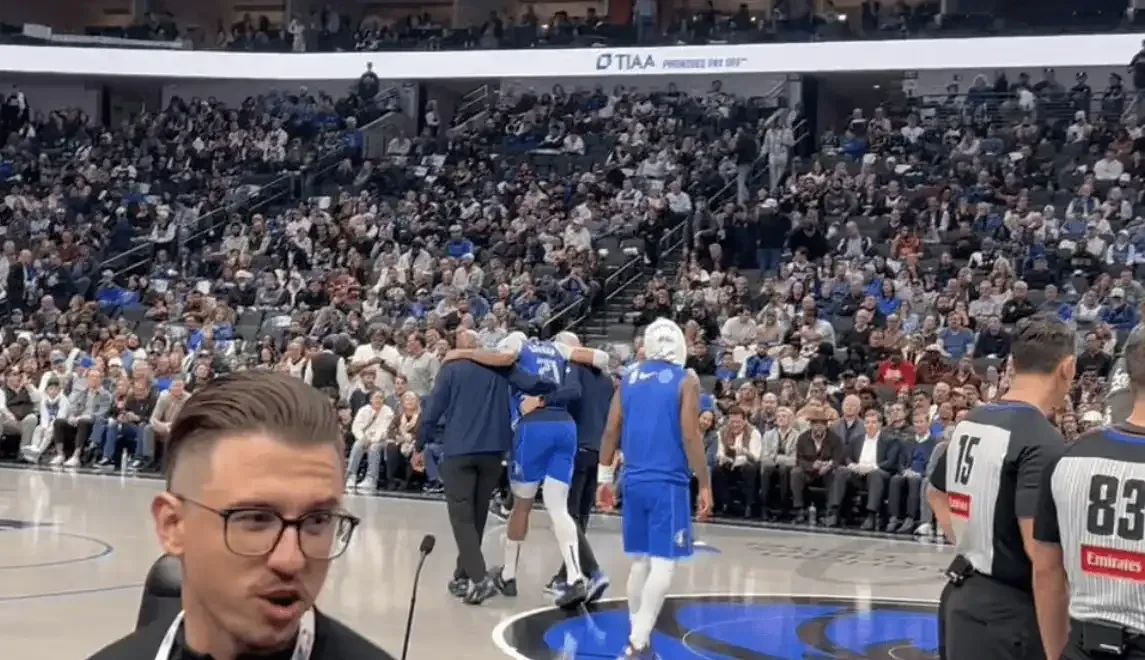 包含NBA球队遭遇意外失利，士气有所下滑的词条