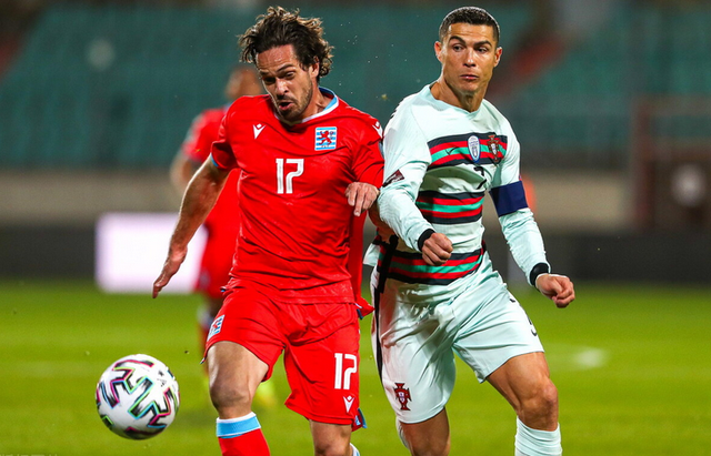 包含挪威队险胜直布罗陀，保住领先位置的词条