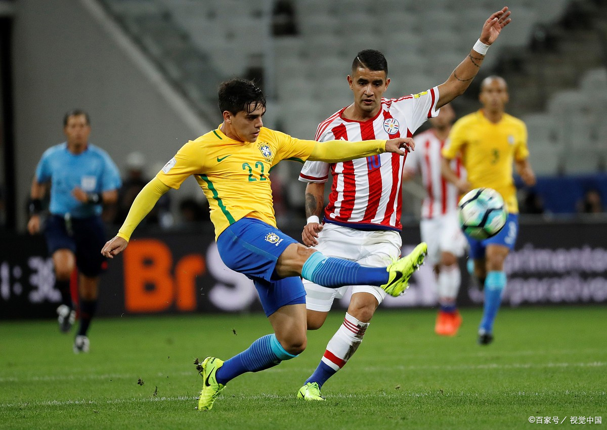 罗马尼亚战平冰岛，双方积极表现赛场角逐的简单介绍