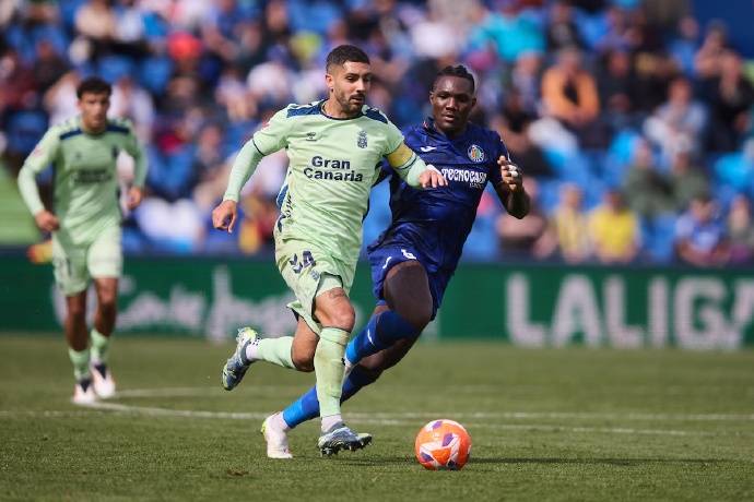 包含标特内里费击败莱加内斯,积分榜上升的词条 包含标特内里费击败莱加内斯,积分榜上升的词条