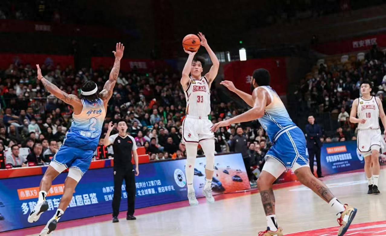 关于山西队逆转重庆队，提升季后赛实力的信息