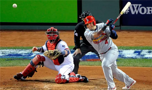 棒球比赛竞争激烈，优胜者尽显实力
