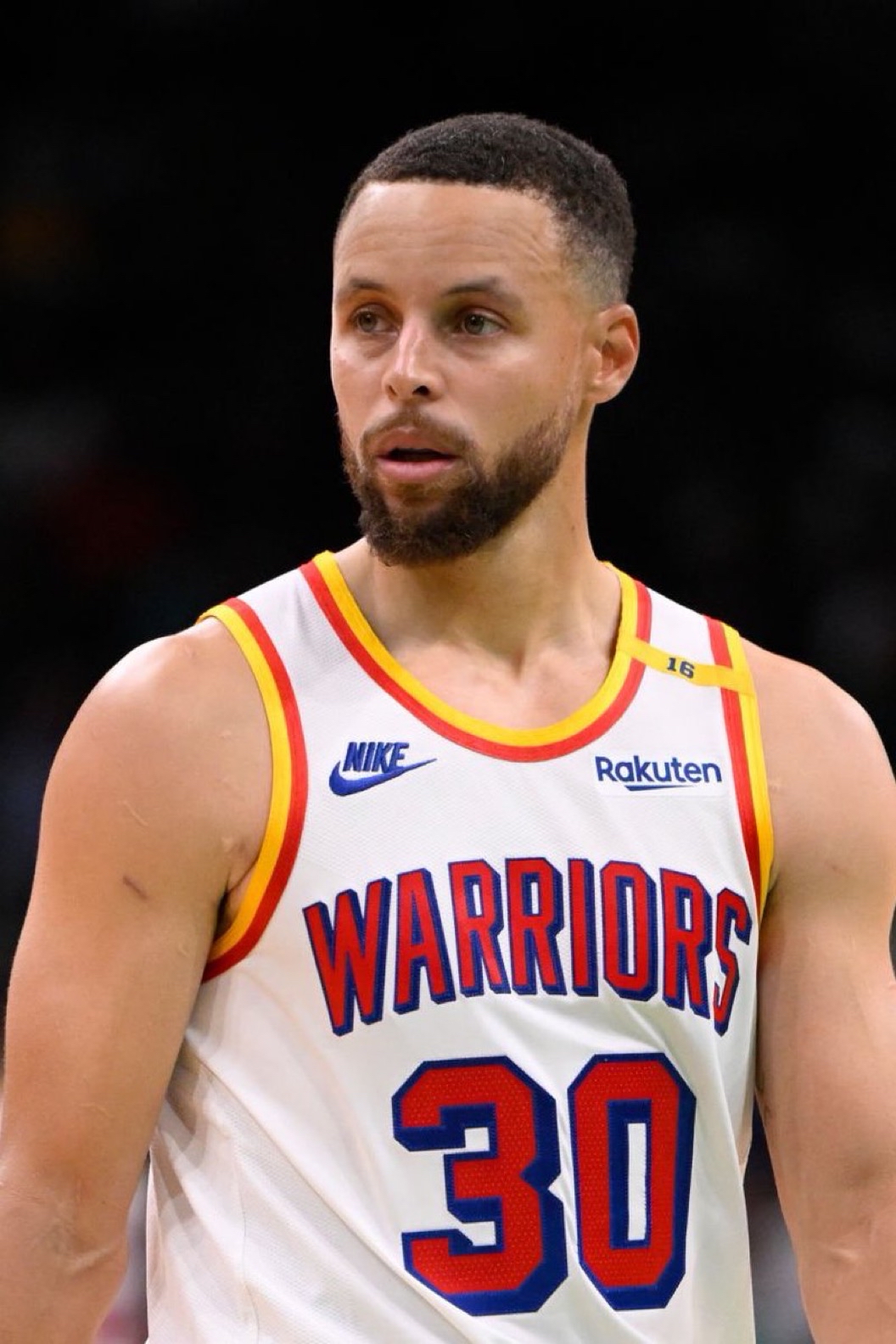 比赛暂停两周,篮球迷失望不已的简单介绍 比赛暂停两周,篮球迷失望不已的简单介绍