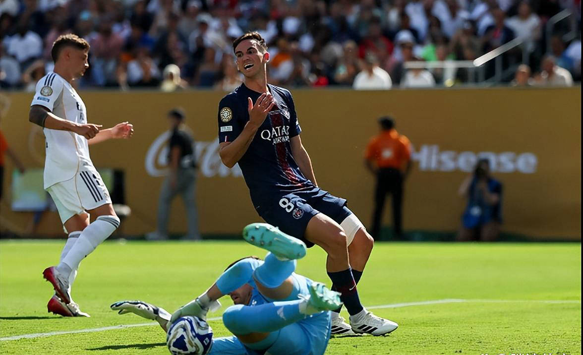 关于巴黎圣日耳曼角逐关键比赛，力争晋级的信息