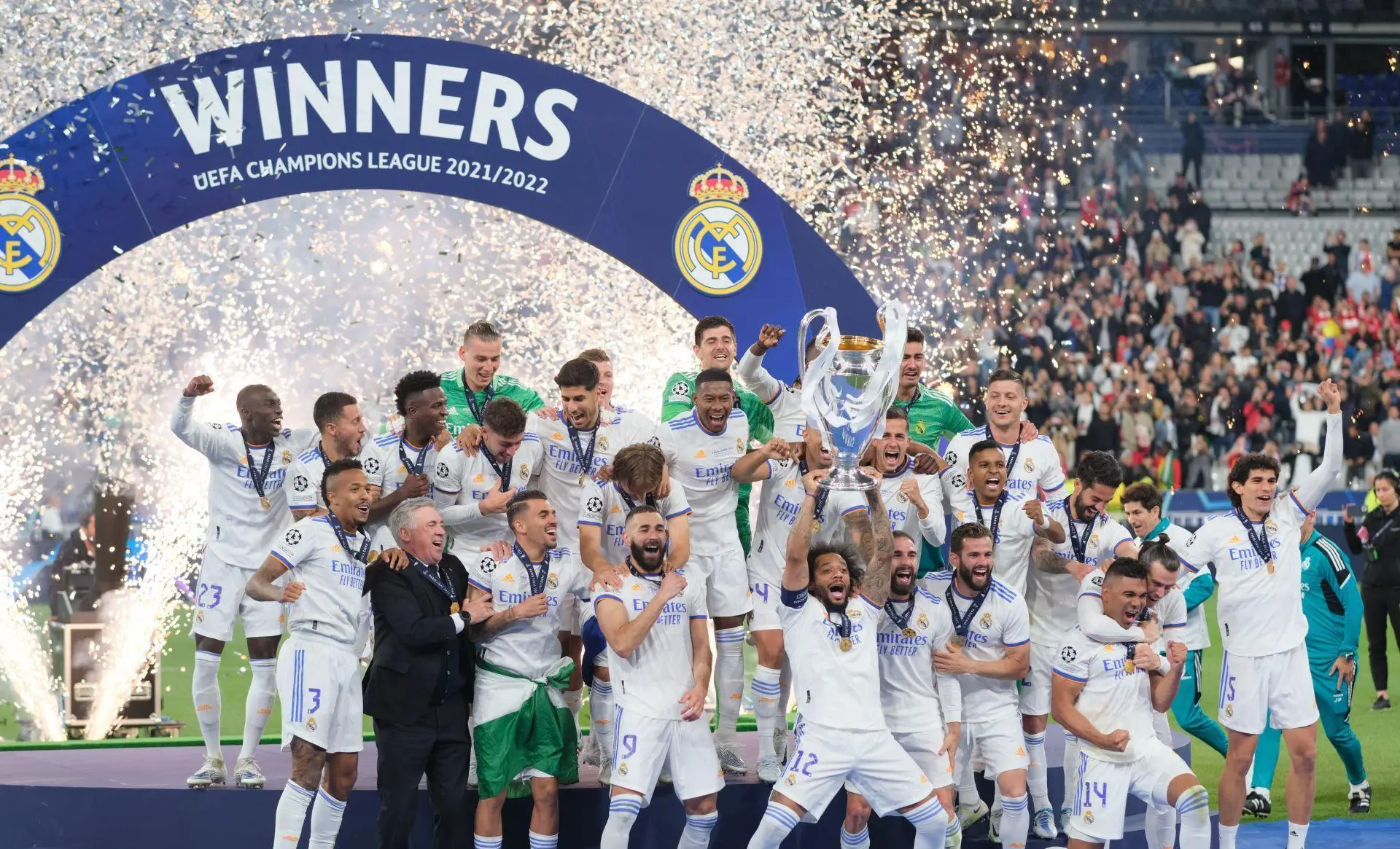 皇马客场险胜欧冠决赛在望