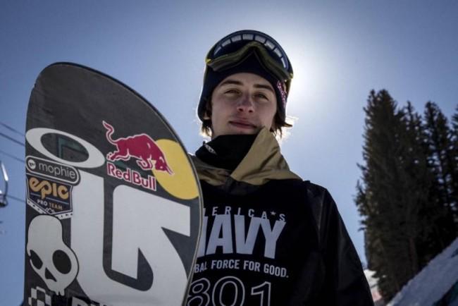 奥地利选手横扫滑板滑雪比赛