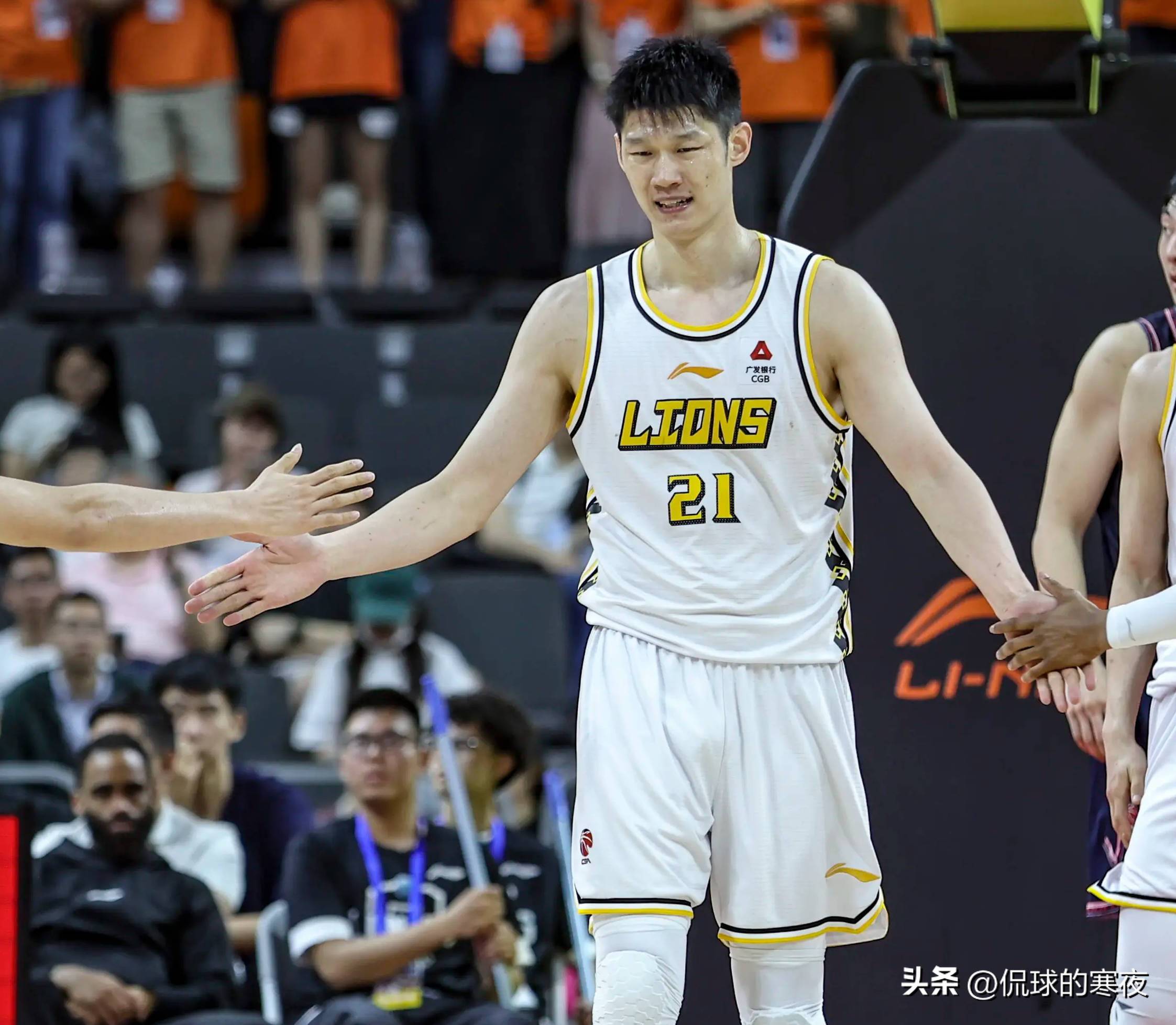 力压群雄！CBA季后赛领头羊傲视群雄的简单介绍