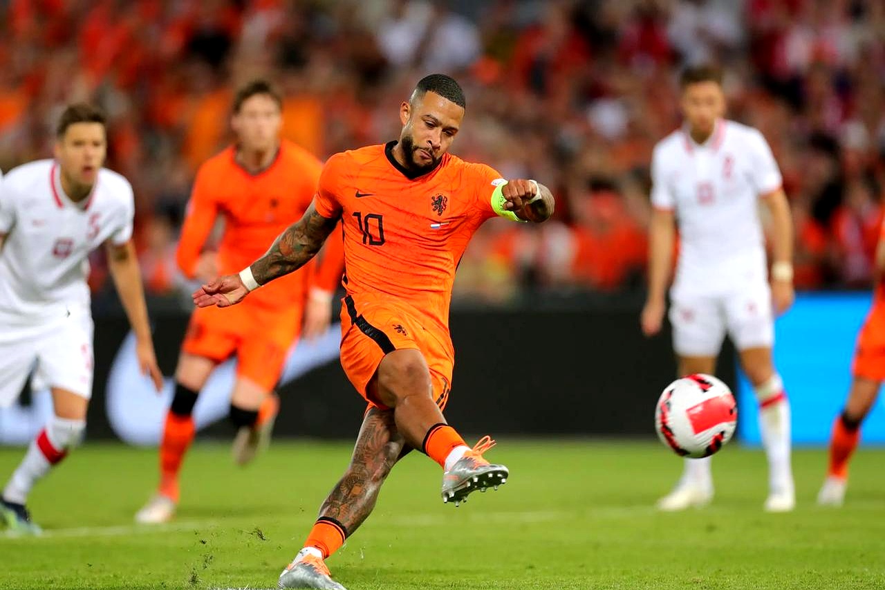 荷兰队完胜奥地利晋级下一轮的简单介绍