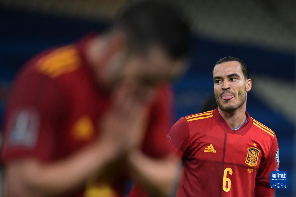 西班牙队与希腊战平，积分落后的简单介绍