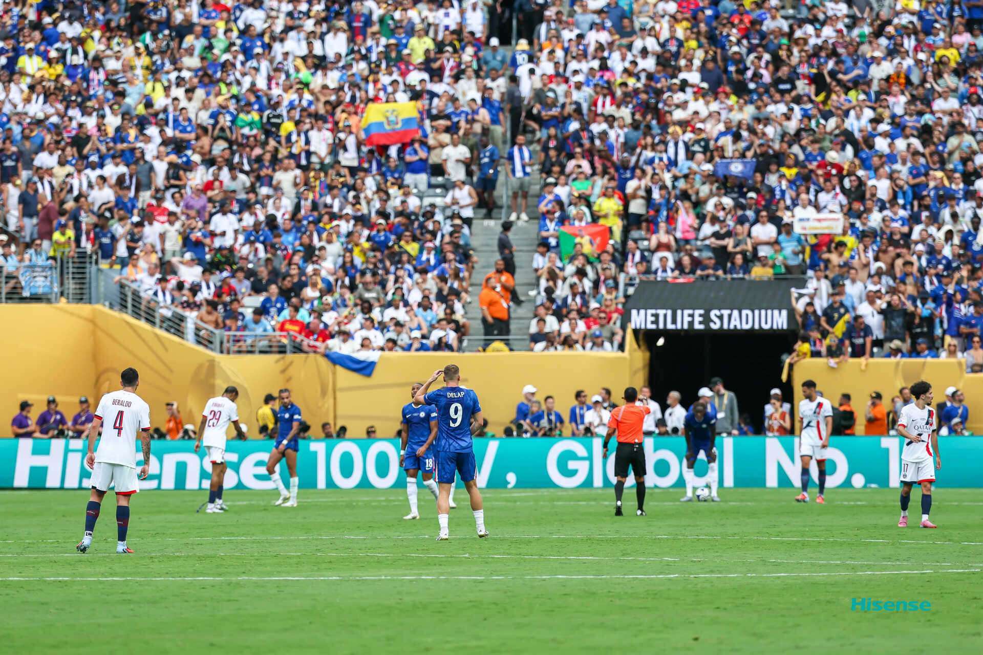 切尔西连败,卫冕冠军陷入泥潭 切尔西连败,卫冕冠军陷入泥潭