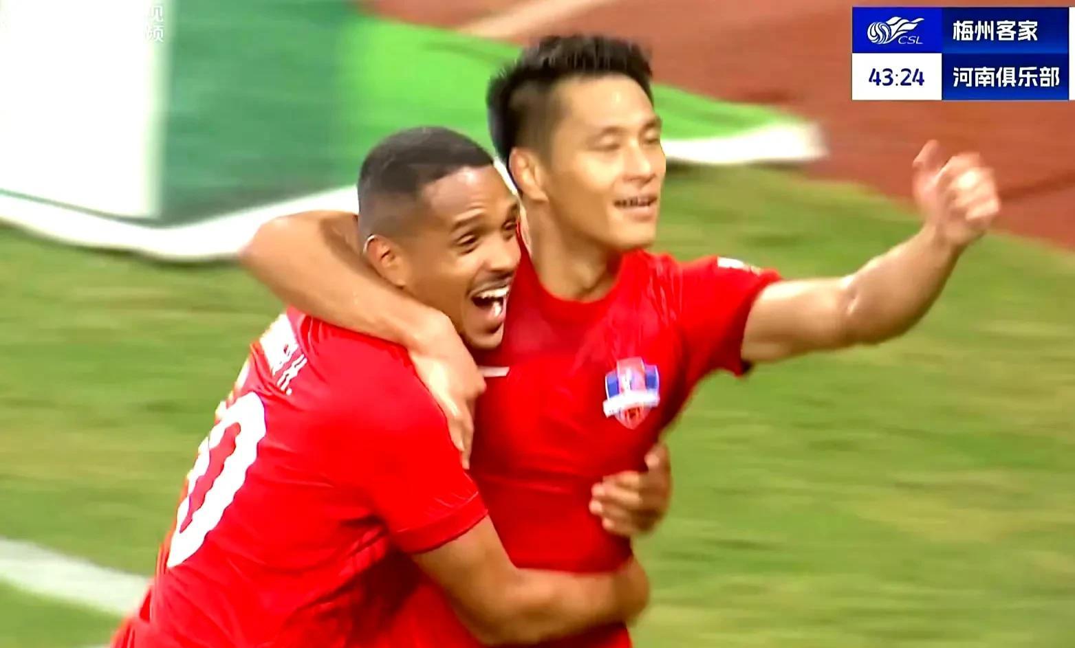 关于大胆进攻!球队不甘示弱地反击的信息 关于大胆进攻!球队不甘示弱地反击的信息