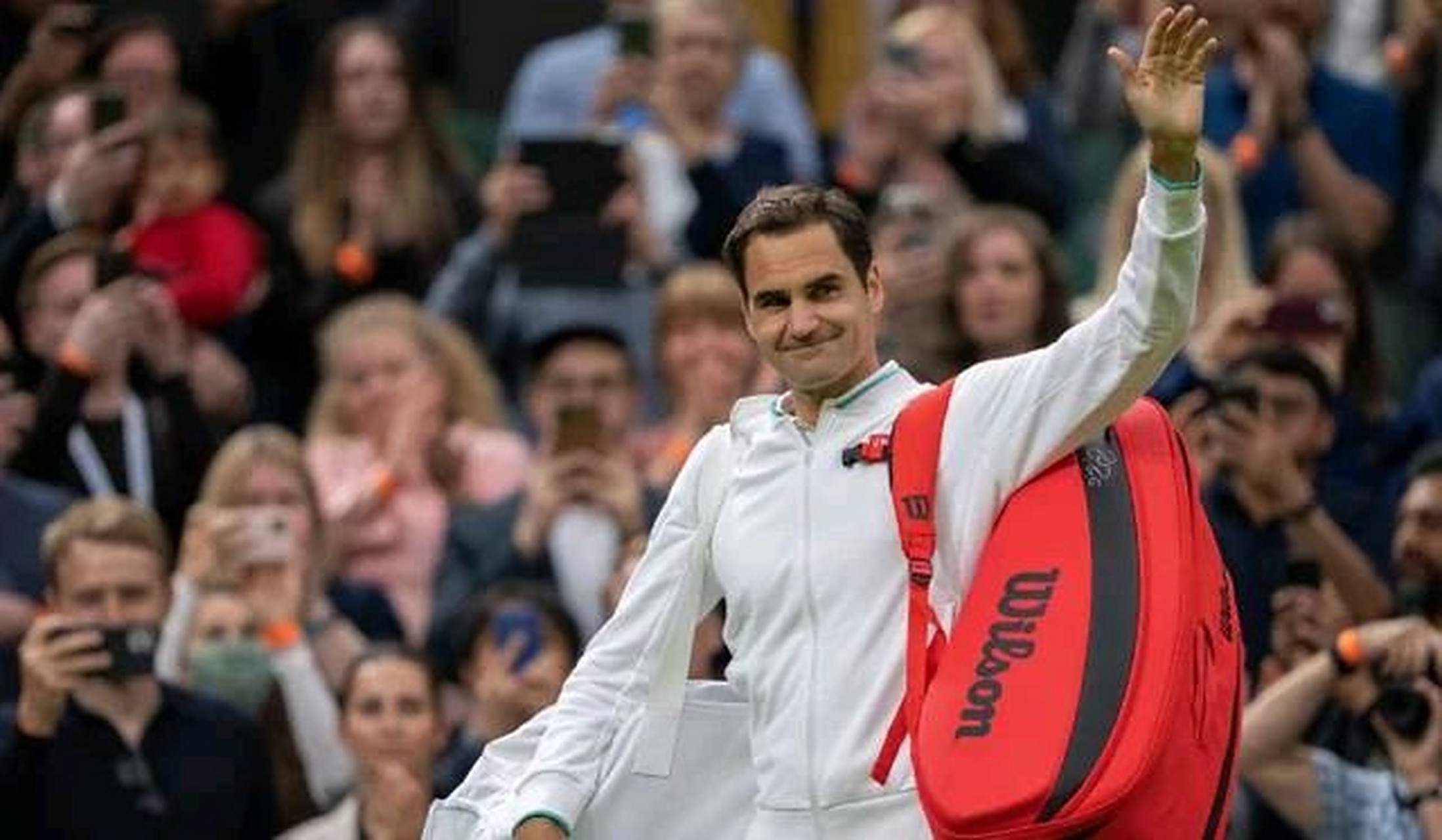 费德勒在伦敦的比赛中转会