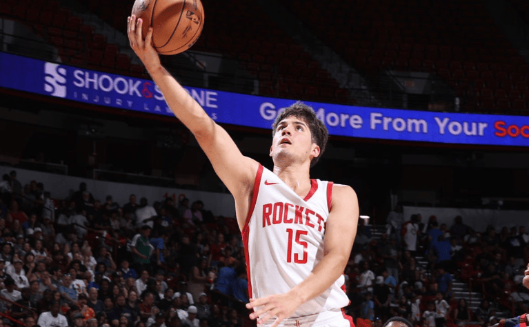 关于北京举行棒球比赛，火箭表现悬殊的信息