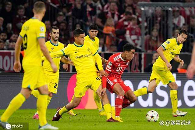 拜仁慕尼黑逆袭晋级欧冠四强路途的简单介绍