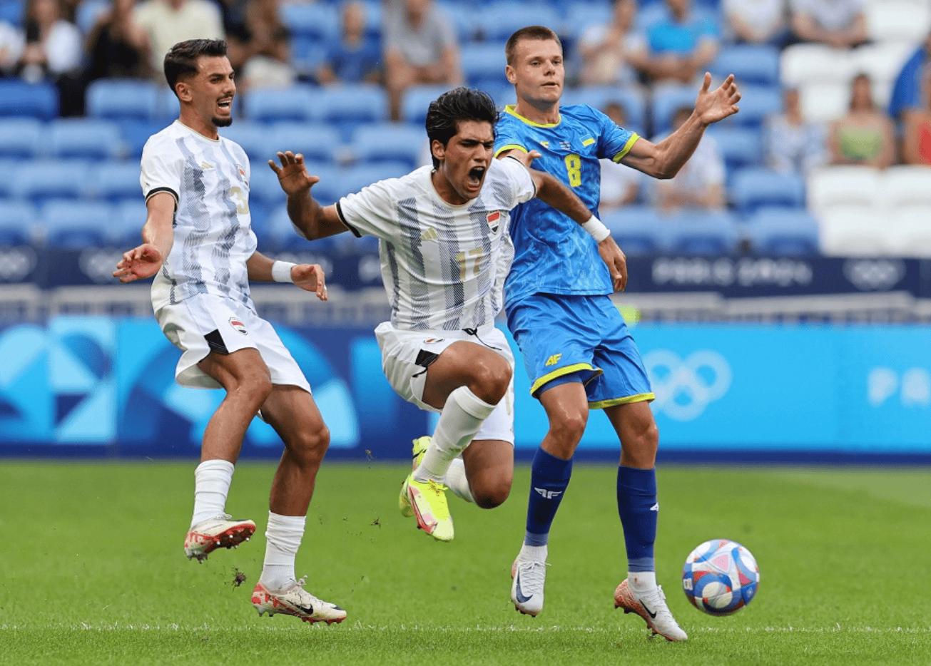 包含阿根廷劲旅客场惨败，积分榜下滑的词条