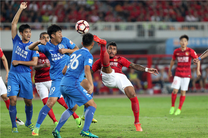 宗震领衔重庆力帆不敌河南建业,形势严峻 宗震领衔重庆力帆不敌河南建业,形势严峻