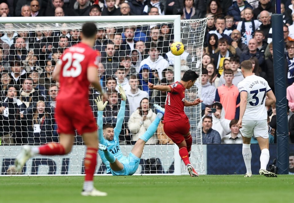 热刺客场轻取对手，保持不败