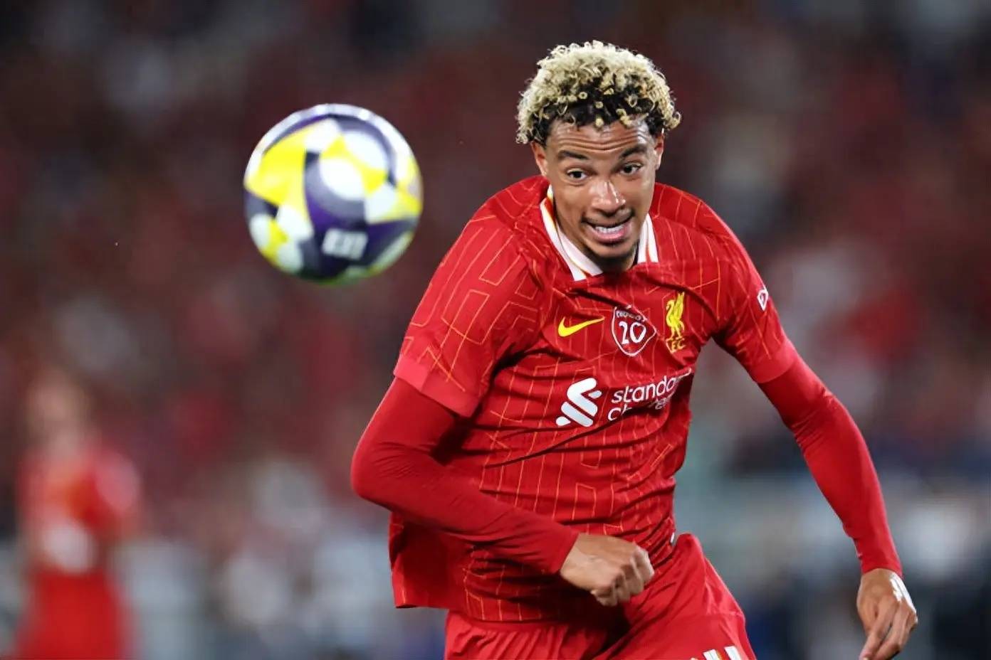 利物浦新援表现抢眼,成为比赛焦点 利物浦新援表现抢眼,成为比赛焦点