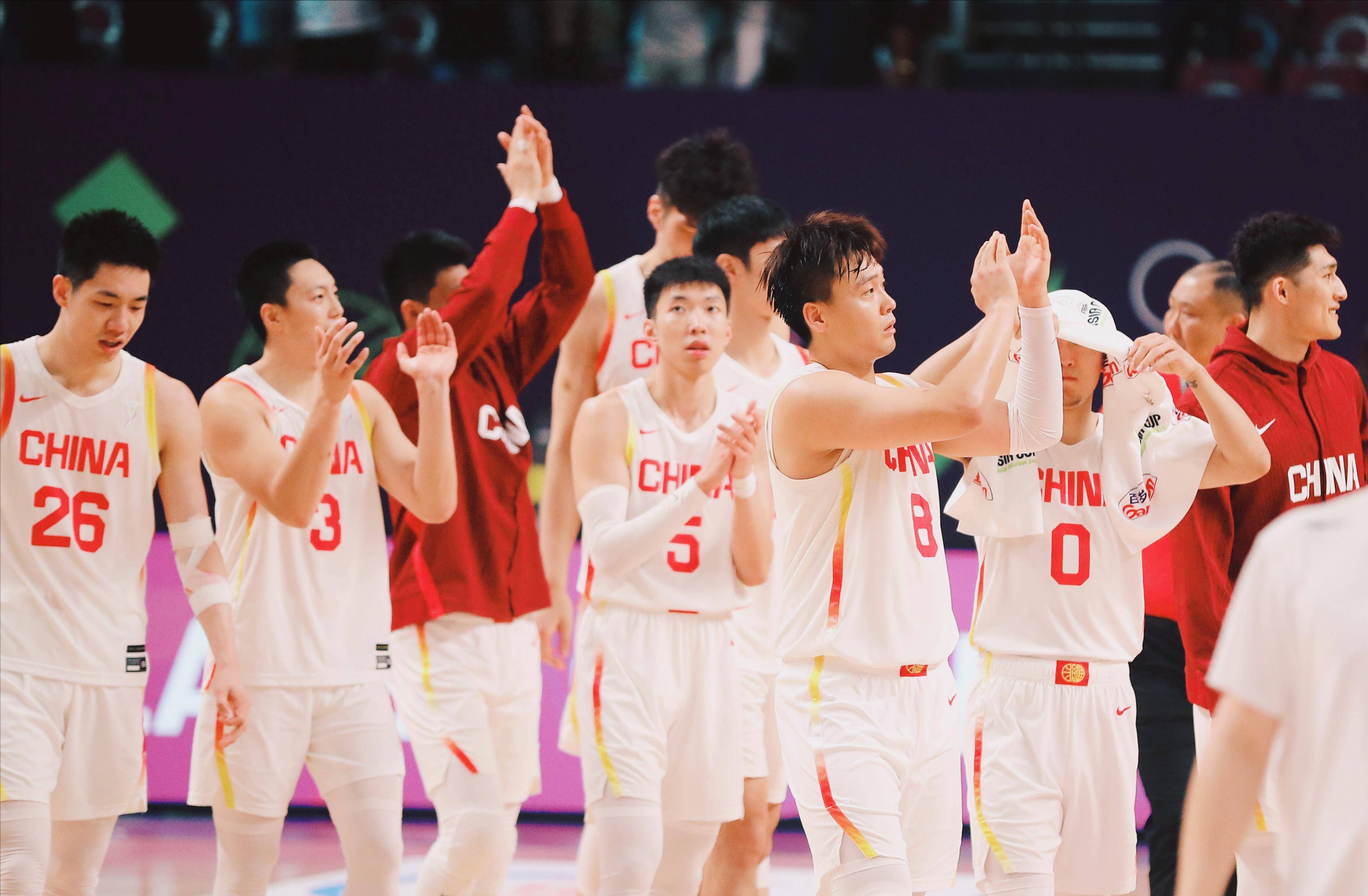 火爆比赛瞬间回顾，球员状态亮眼