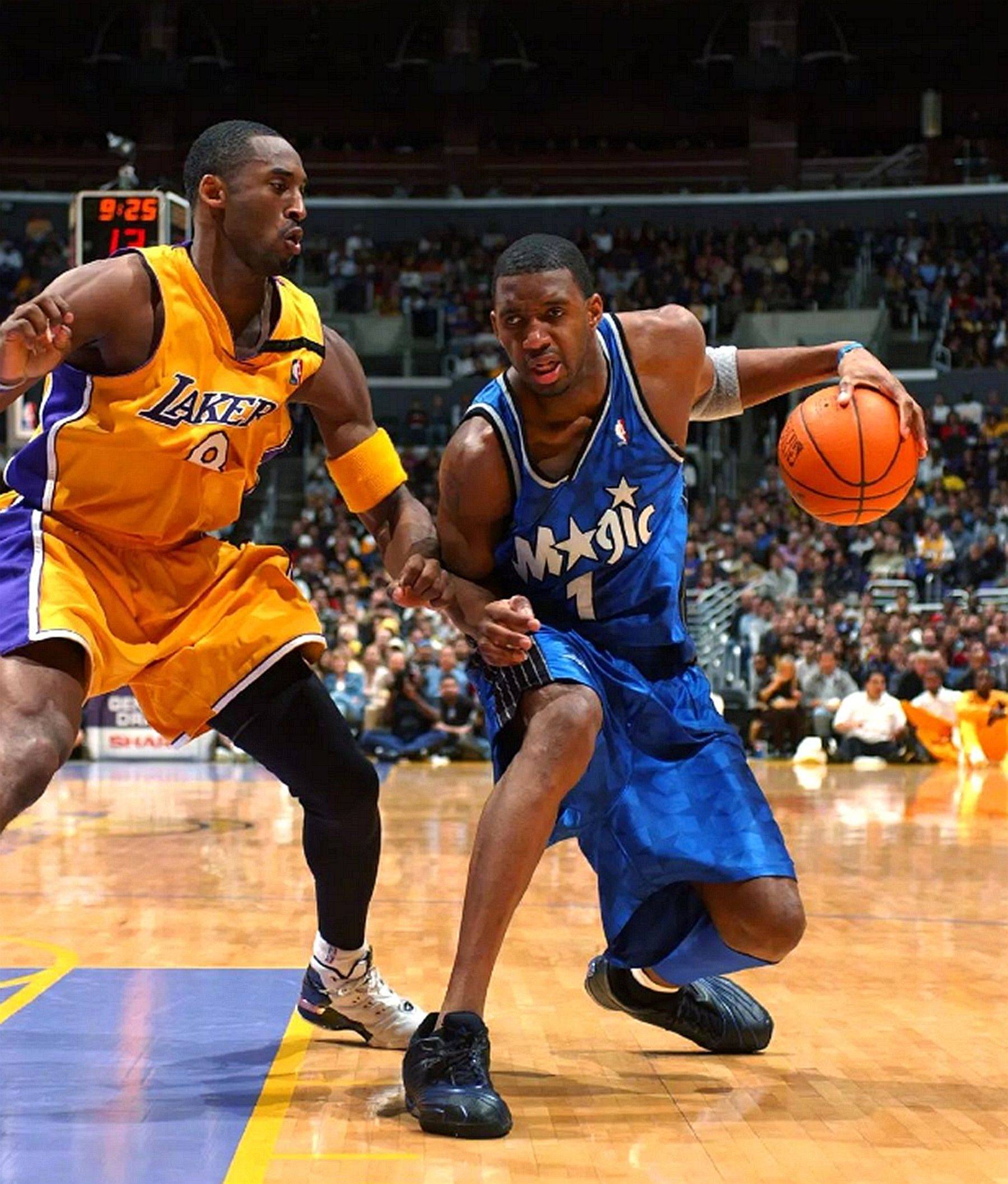 火爆比赛瞬间回顾，球员状态亮眼