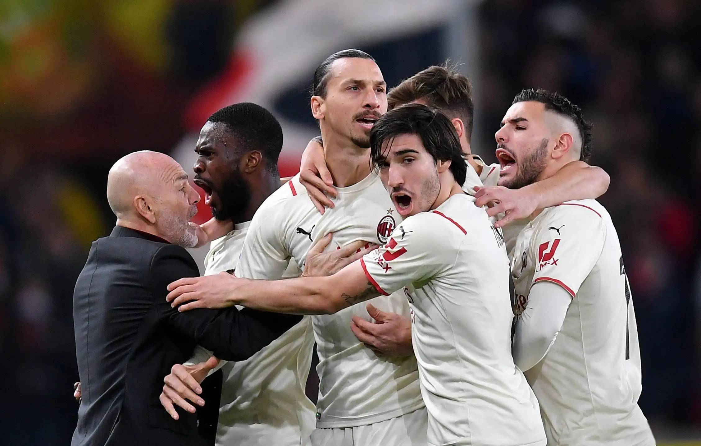 包含AC米兰取胜攀升，展现出色斗志的词条