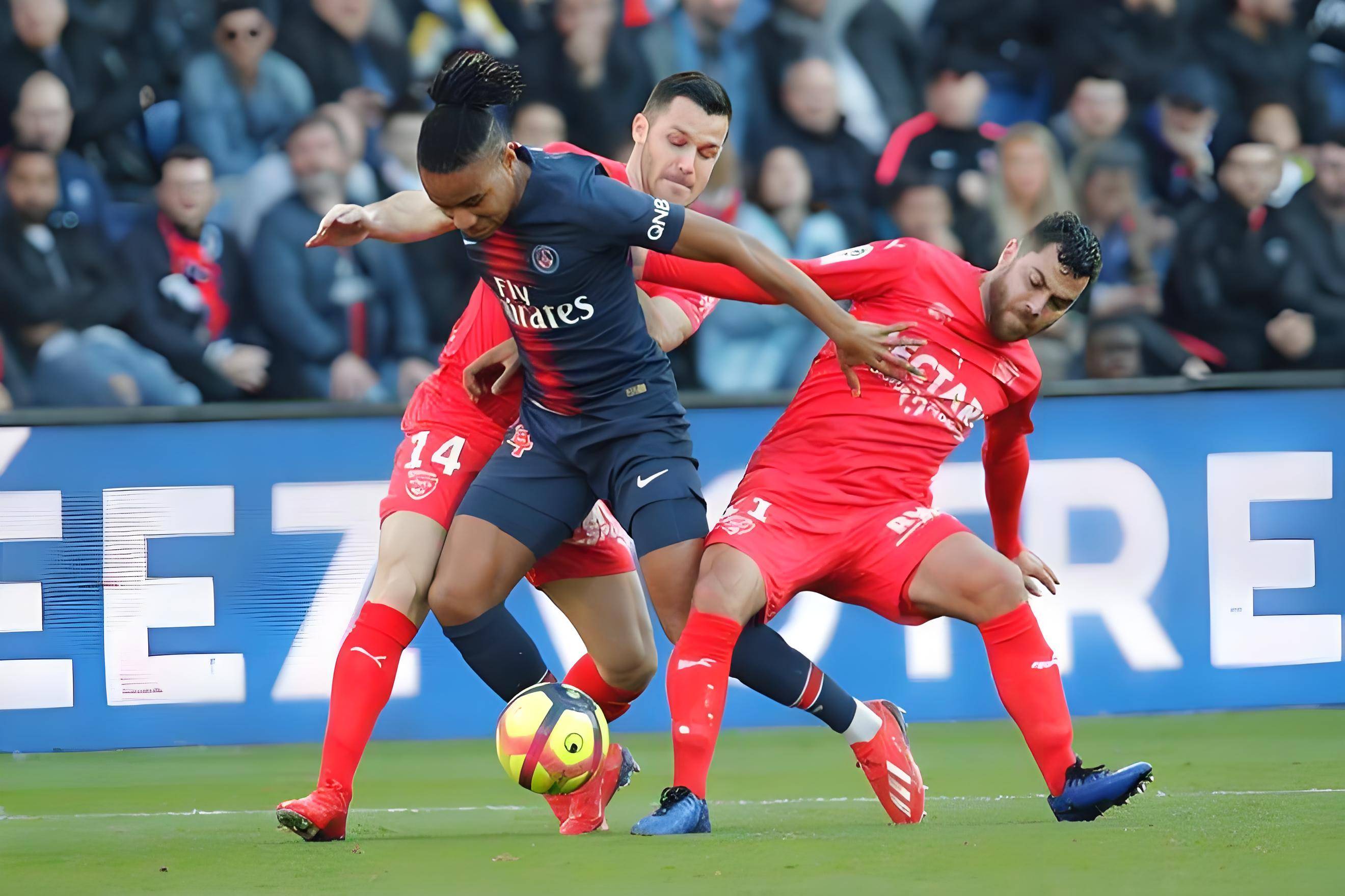 关于欧洲足球大战即将上演，球队备战冲刺备受关注的信息