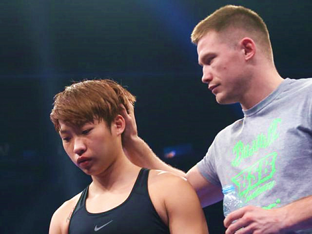 新加坡代表团在拳击比赛中夺魁 新加坡代表团在拳击比赛中夺魁