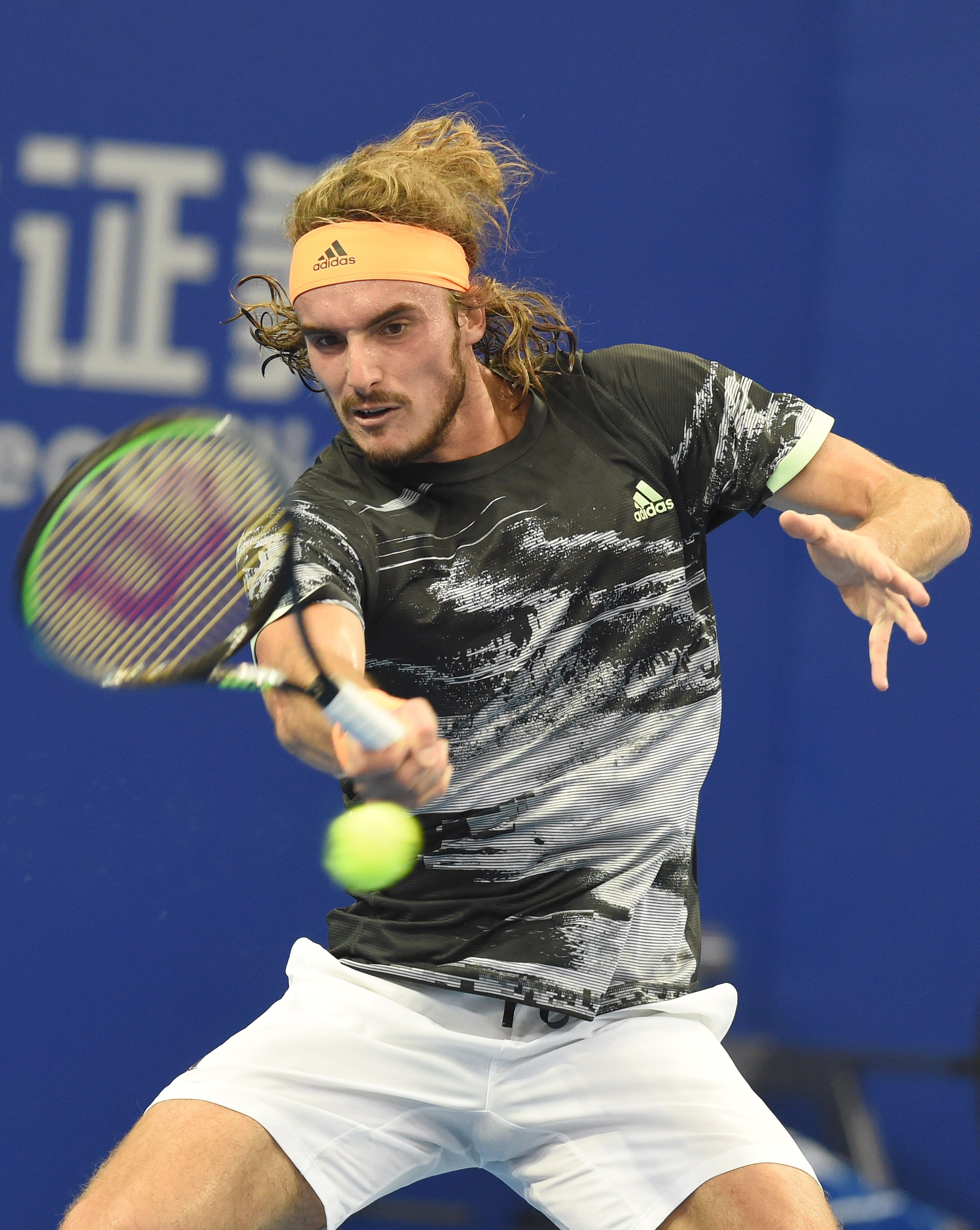 日本网球队力克法国网球队，西西帕斯惊艳世界的简单介绍